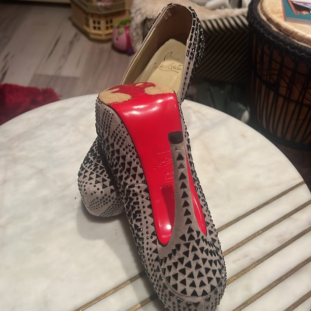 Super high heels - Picture 3 of 6